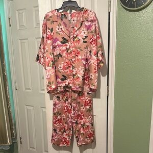 Floral Women's Pajama Set
